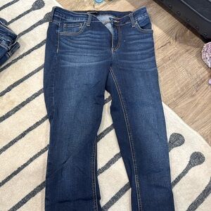 Skinny blue jeans